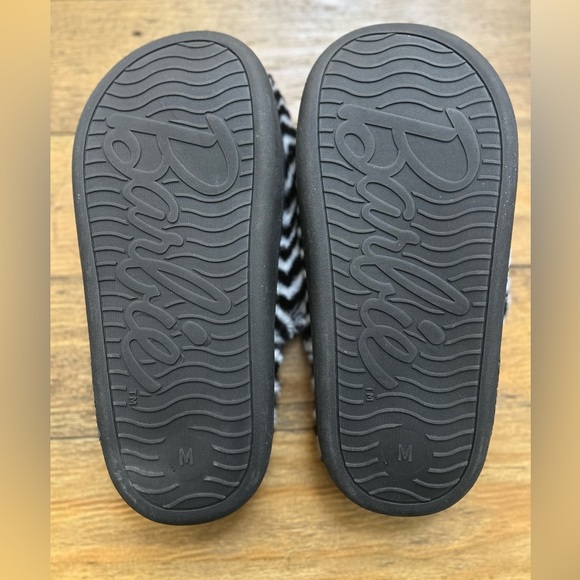 BARBIE Zebra Print Slippers Pink Glittery Heart Barbie embroidery | Size 6.6-7.5 - Picture 3 of 9